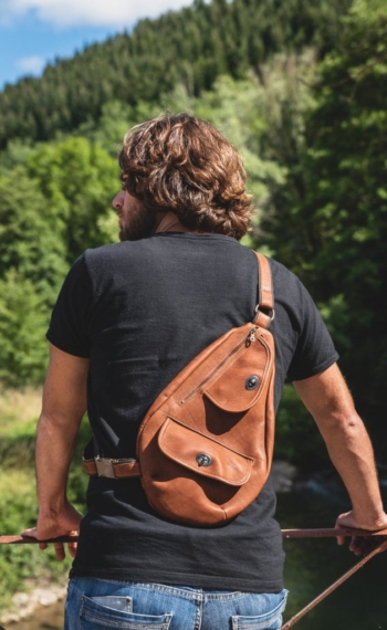 Pochette à bandoulière en cuir pour homme