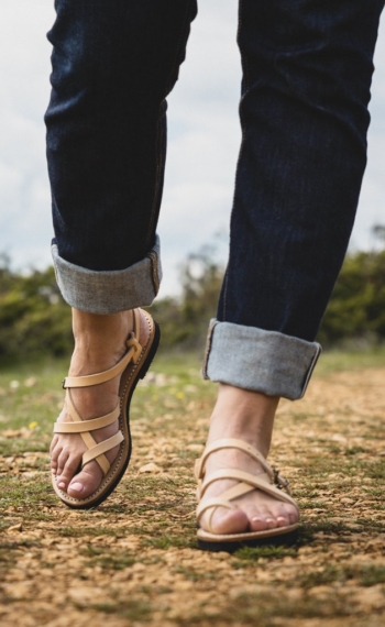 Chaussons de Luxe en Cuir de Cerf Orange - The Cocoonalist