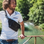 Pochette banane pour homme