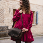 Shooting de la collection Sac du Berger Automne/Hiver 2023-2024 avec Simon et Sophie comme modèles. Photographie de Franck Tourneret, professionnel des marques aveyronnaises.